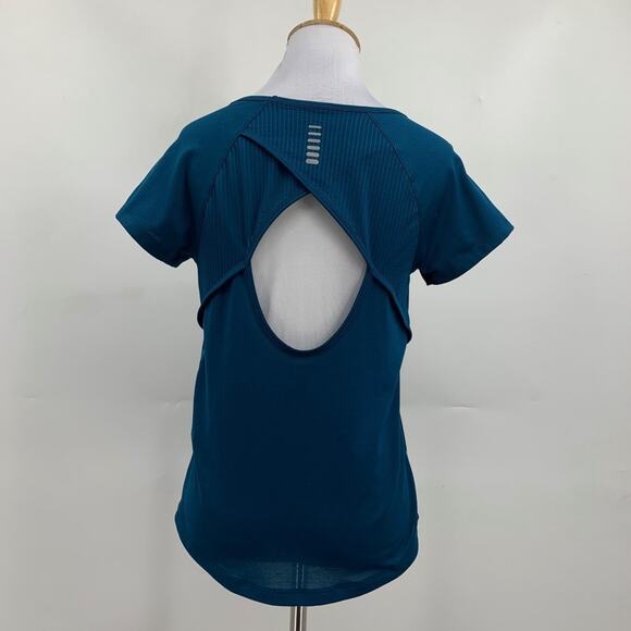 Under Armour Shirt Women XS Extra Small HeatGear Open Back Printed Panel Wicking - Picture 4 of 10